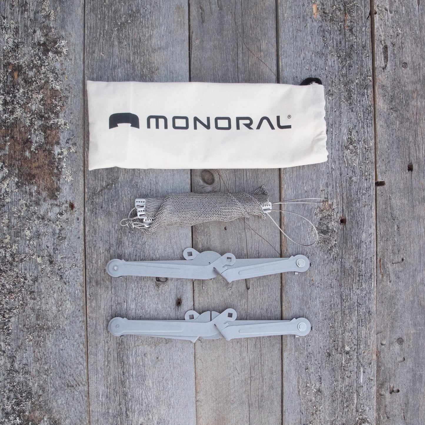 Monoral Fire Stand