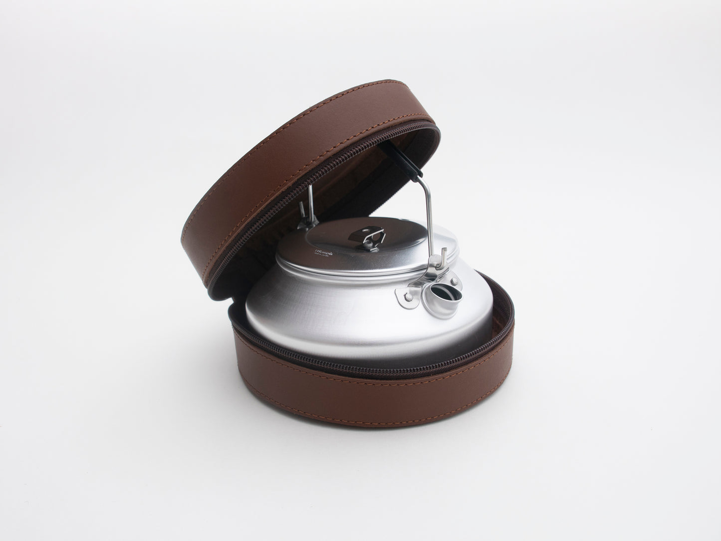 coffee kettle in leather case "Svärtan"